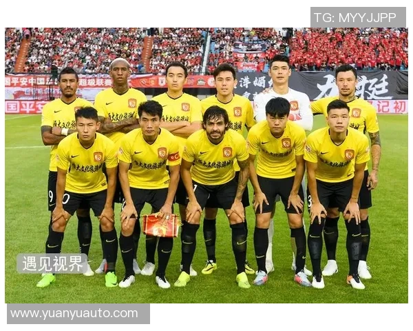 2015年长春亚泰与广州恒大激战回顾球场上的荣耀与激情交织的传奇之战