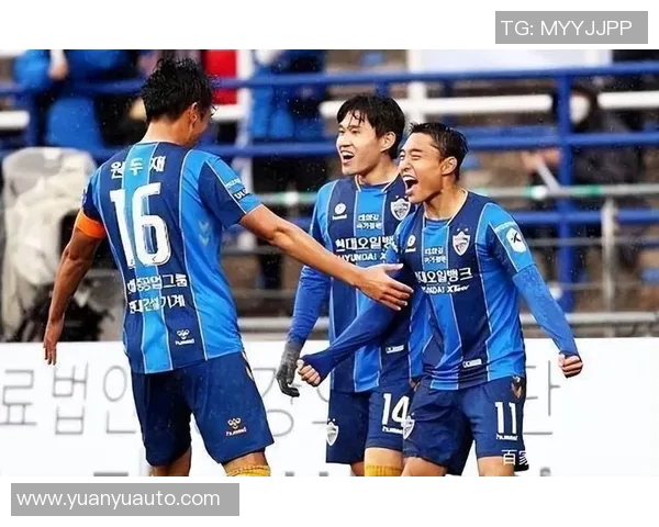 全南天龙与蔚山现代对决前瞻大名单分析与球员状态评估 全南天龙与蔚山现代对决前瞻大名单分析与球员状态评估