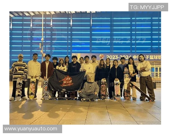 聚焦滑板运动杭州滑板队展现青春力量与团队精神